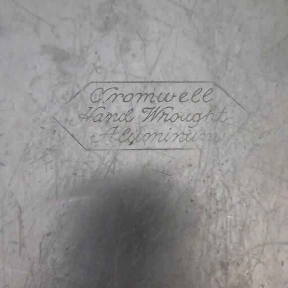 VINTAGE CROMWELL ALUMINUM HAND WROUGHT FRUIT FLOWERS PATTERN DISH BUTLER SET - Picture 7 of 15